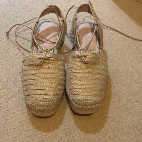 Zara Shoes - Zara Wicker Espadrille